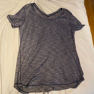 Lululemon T-Shirt Size 12